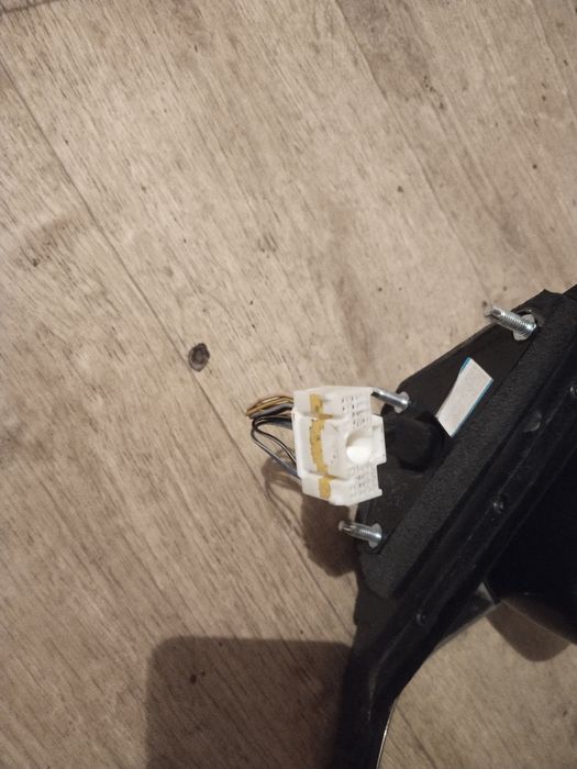 Зеркало левый боковое зеркало