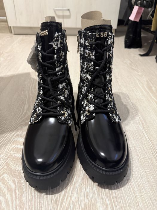 Ботуши Guess FIOREL02