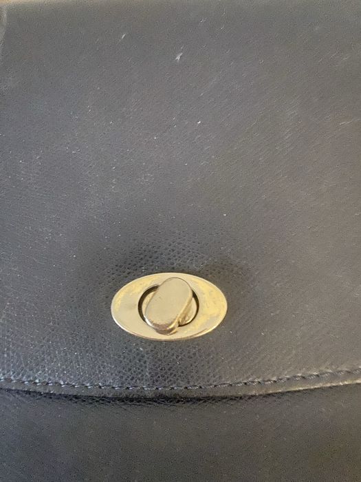 Дамск чанта през рамо