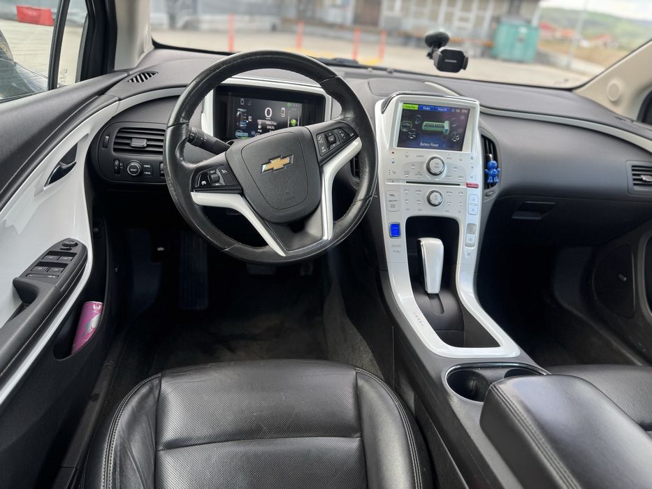 Chevrolet Volt 2013  plug in hybrid