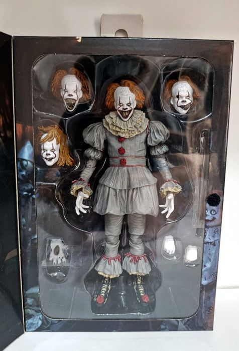 Оригинальная фигурка NECA Pennywise Well Hous