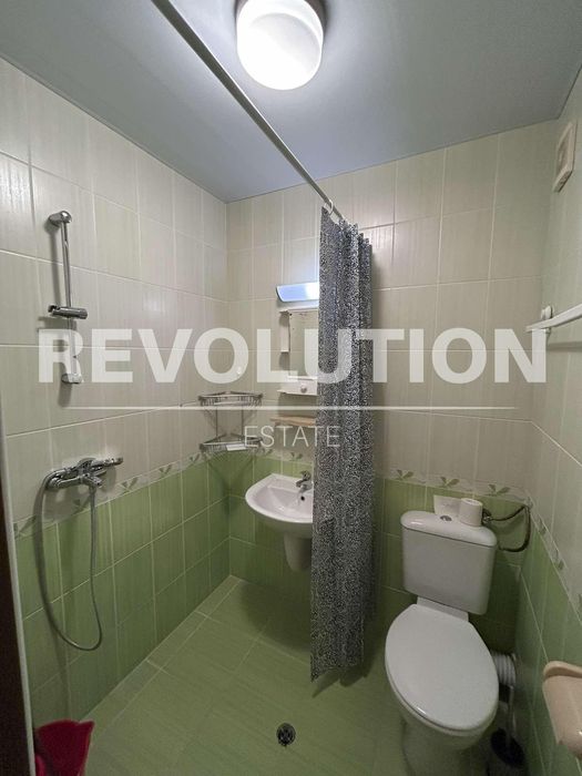 Дава се под наем Тристаен апартамент в Варна, Център - 84 кв.м за 498.27 € - Снимка #7