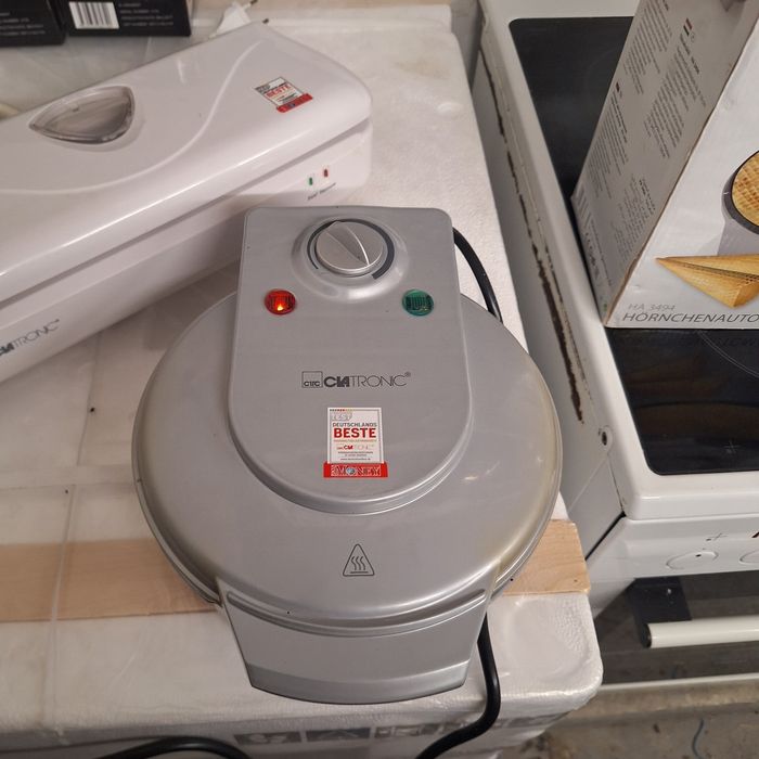 Уред за печене на фунийки/гофрети