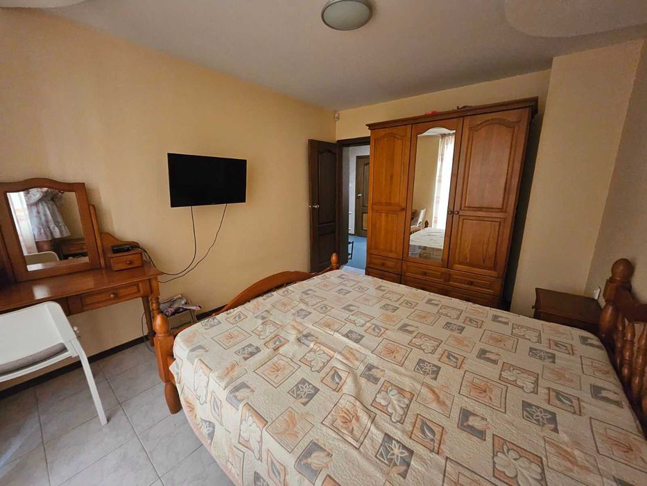 Дава се под наем Тристаен апартамент в Варна, Център - 90 кв.м за 663 € - Снимка #4