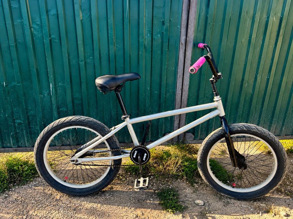Продаю BMX в Астане 80 000 цена договорная