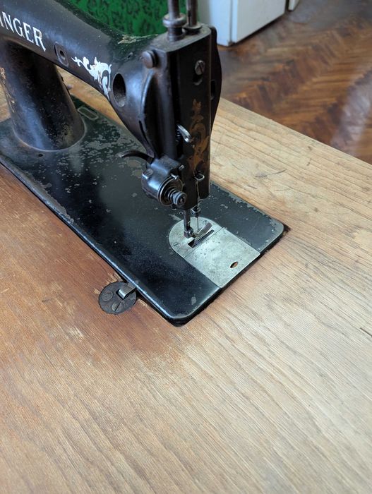 Шевна машина Singer 16K55, ръчна, крачна, запазена
