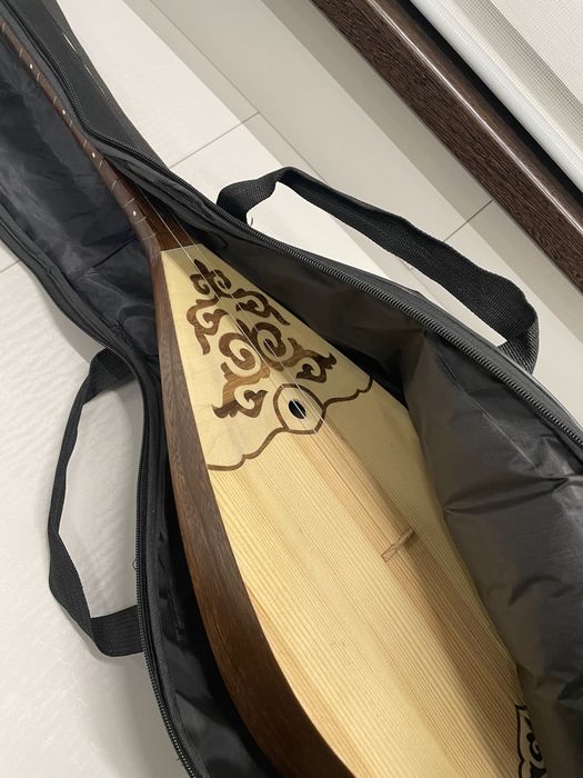 Домбыра новый.