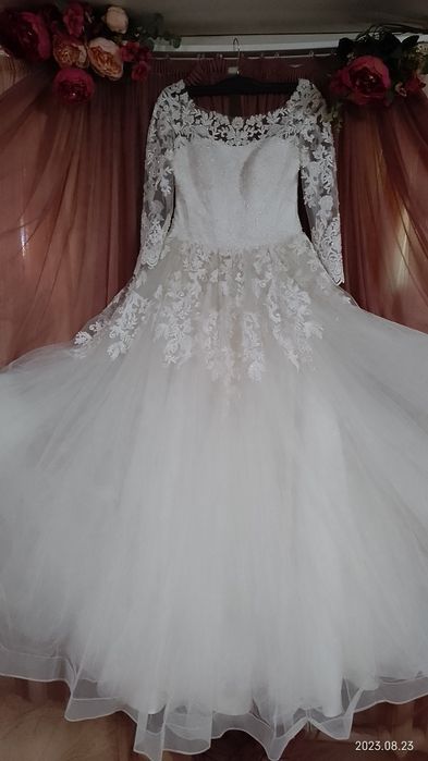 Свадебное платье