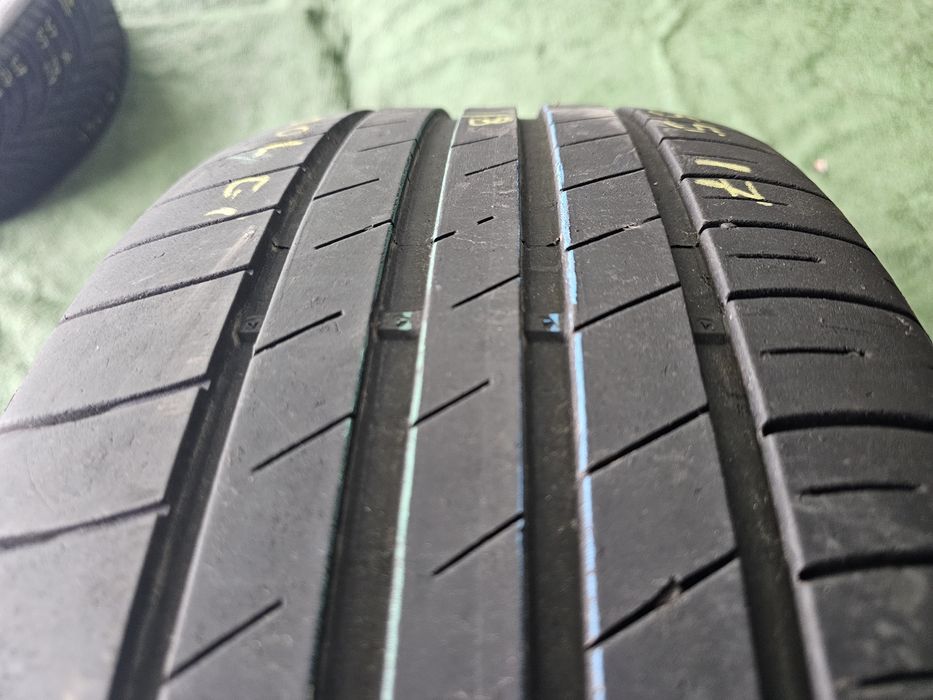 1x 225 55 17 vara goodyear