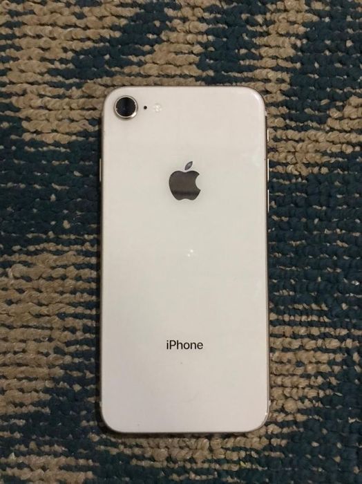 iPhone 8 | 64 gb