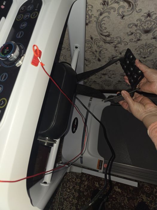 Беговые дорожка в идеальном состоянии много не пользовались