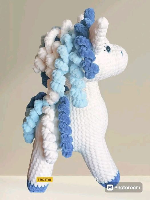 Еднорог ръчно плетен