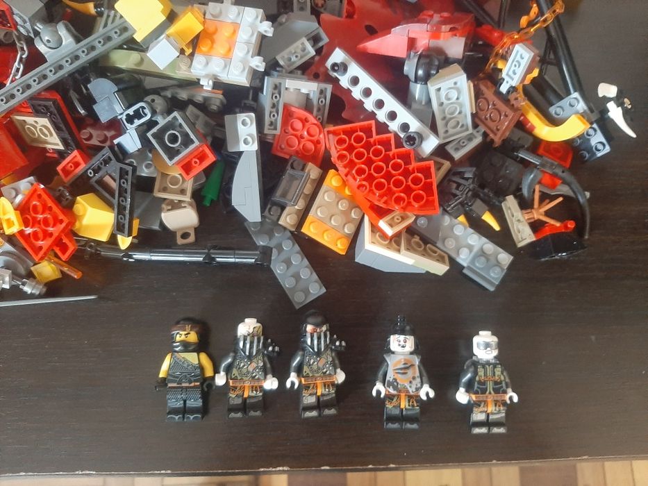 LEGO: Первый страж Ninjago 70653