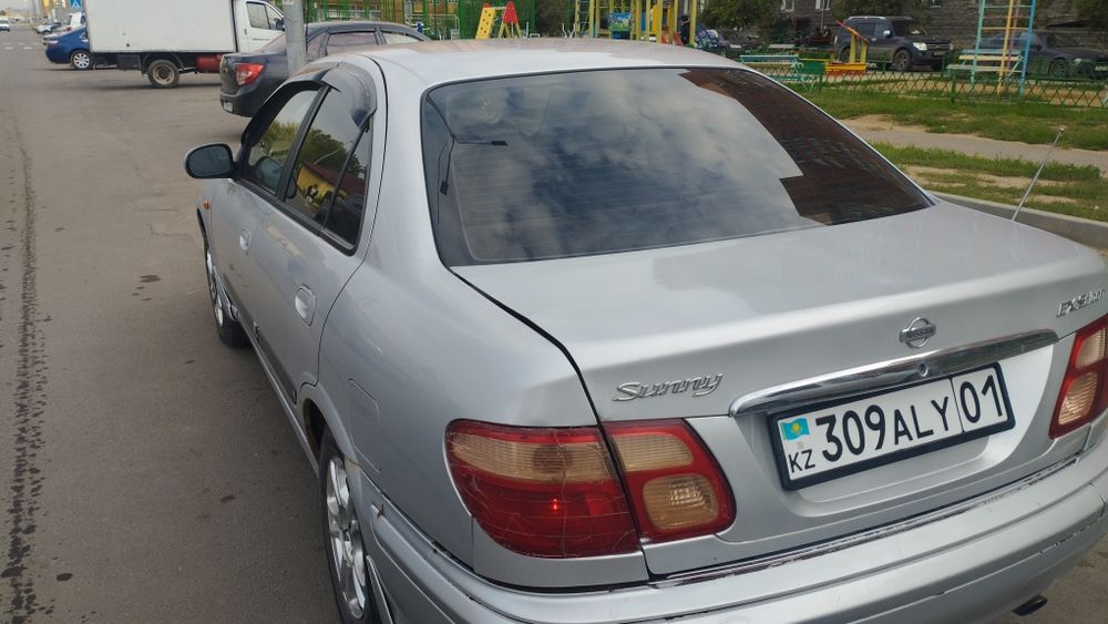 Ниссан Санни  2001