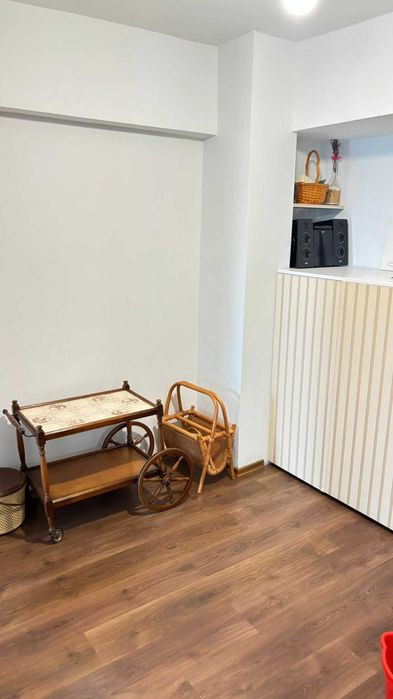 Persoană fizică. Dau în chirie apartament de 1 camera, decomandat, mobilat, utilat în suprafată de 45 mp.