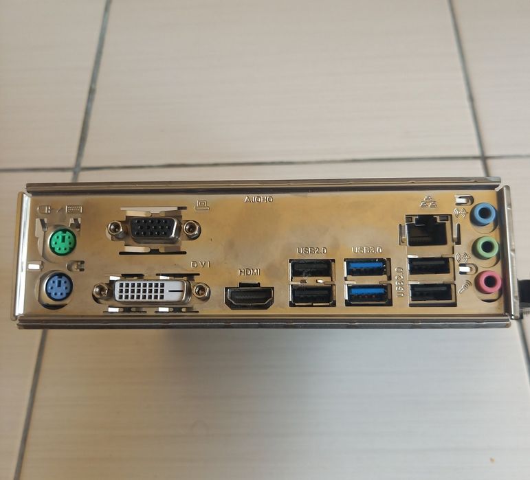 Asrock Asrock B58M Pro3  с intel i3 4130
