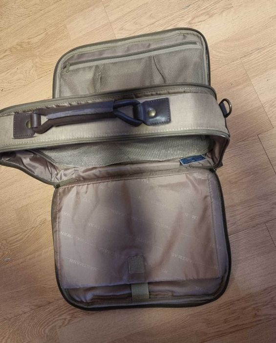 Geanta laptop...Hartmann Business Cases