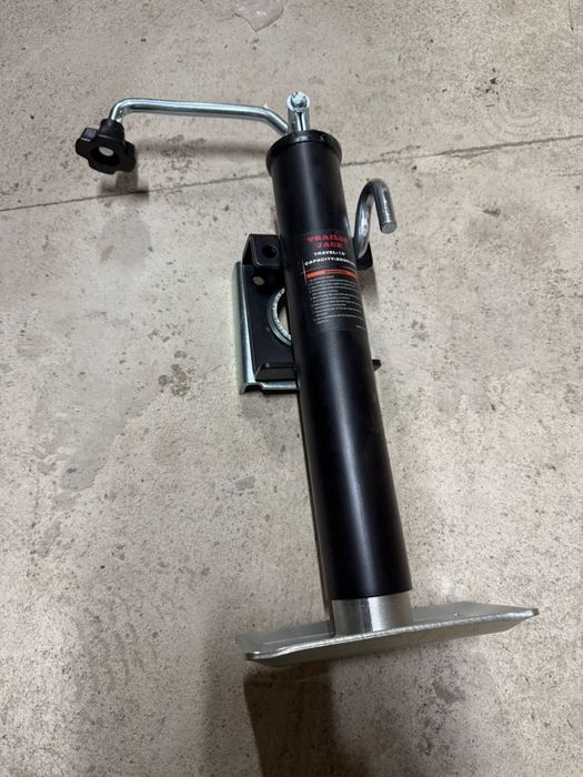 Нога на прицеп Новый