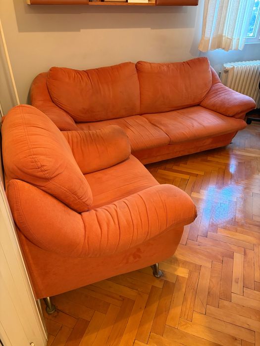 Продавам Диван и Кресло