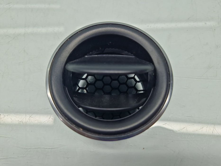 Grila aerisire centrala Dacia Duster 2 [Fabr 2017-2023] 687603688R