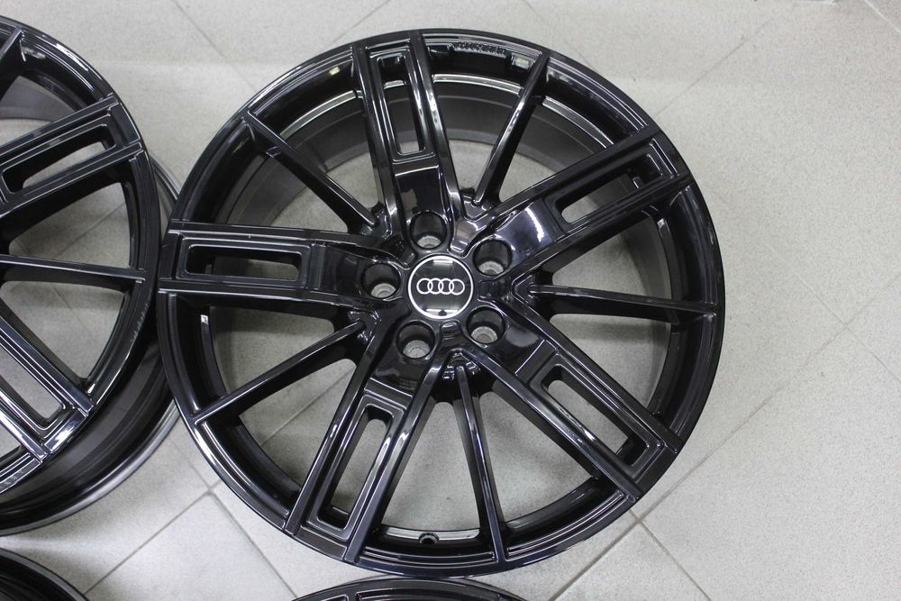 Джанти 19" Audi RS3 (8Y)