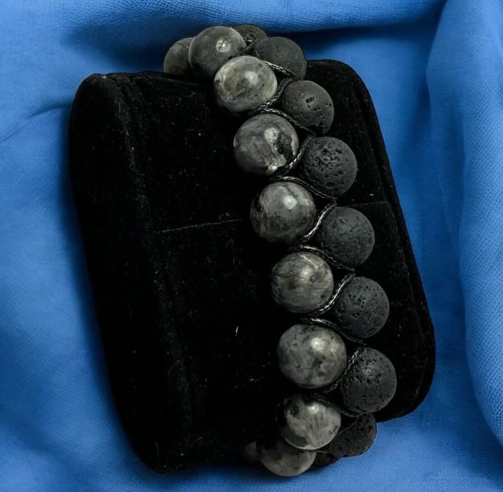 Изработване на мъжки гривни