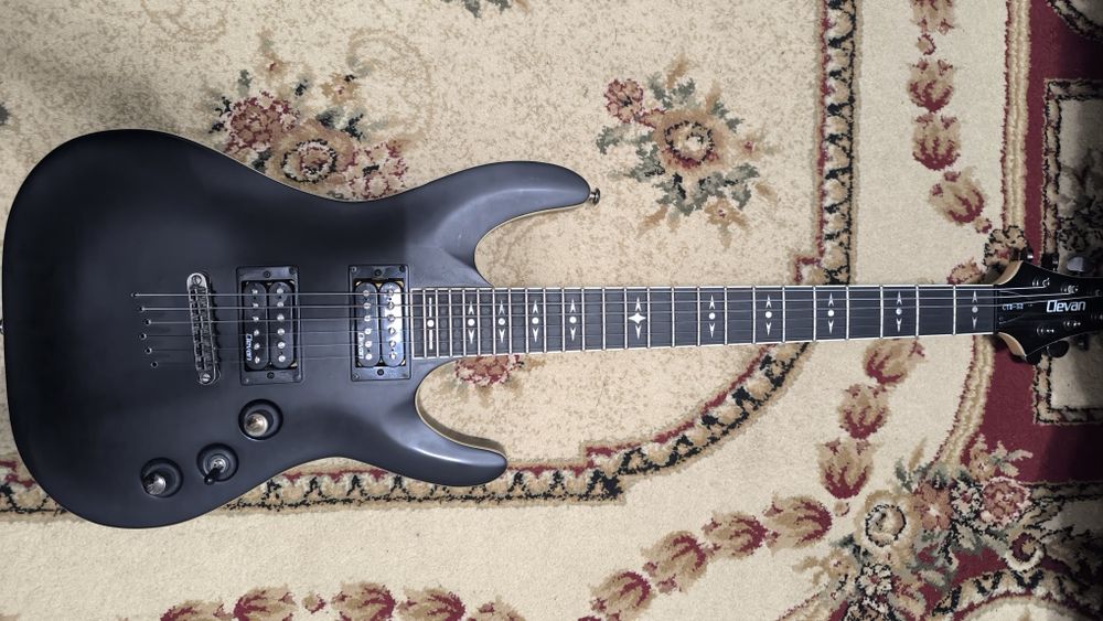 Электрогитара Clevan