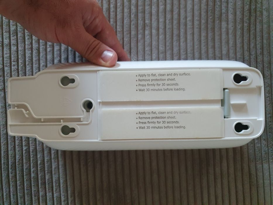 Tork Дозатор за сапун S4 / Диспенсъри за хартия H3 и Т7