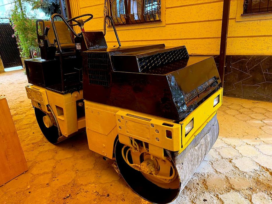 Каток Bomag d-5407