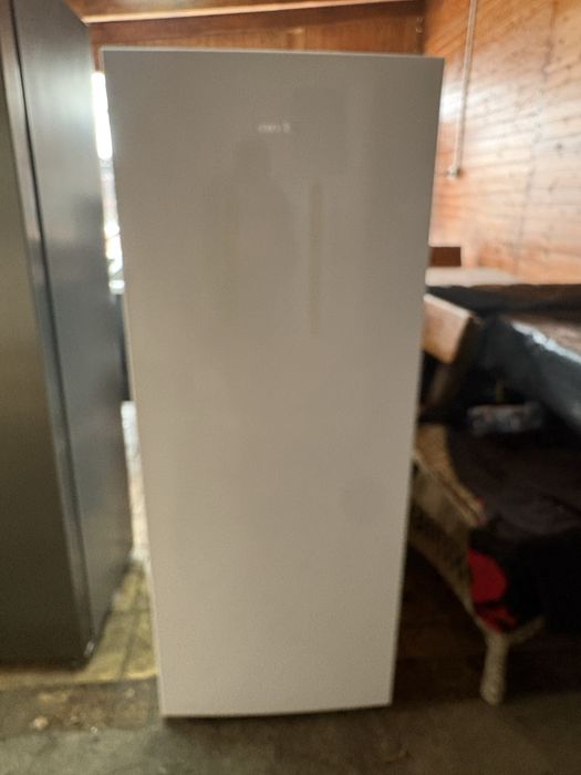 Frigider vertical Arctic