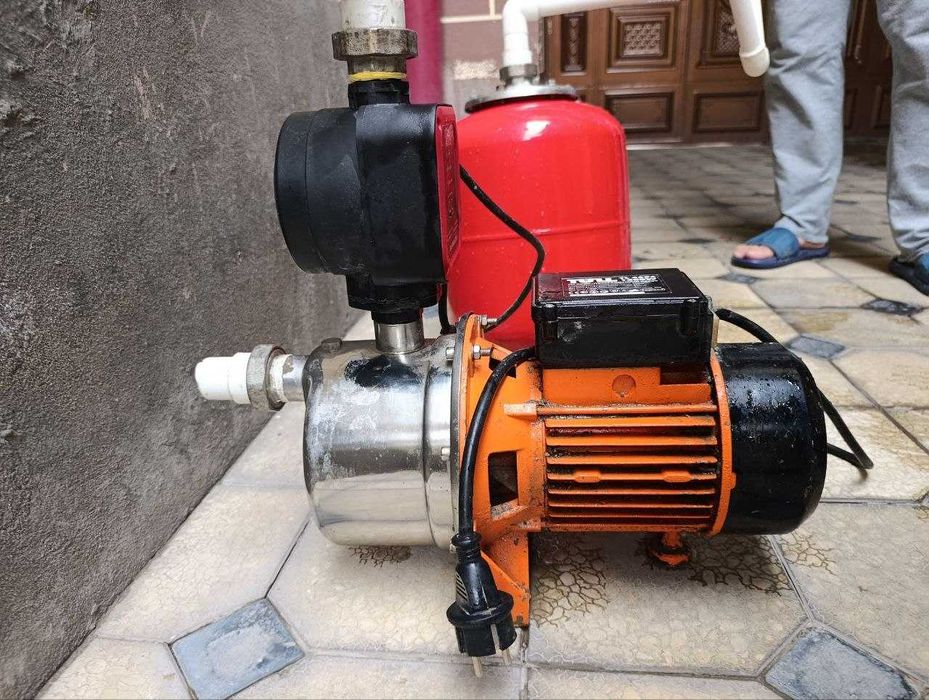 Suv nasosi komplekt sotiladi 1300W + avtomatika + 19L bak