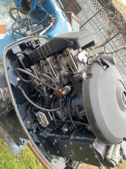 Barca pescuit/salvare 6m +motor yamaha 70cp dețin acte