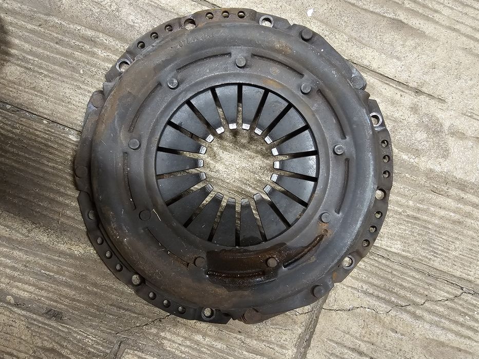 Части е36/е39/е38 Маховик, притискател, стопове бмв м50/м52