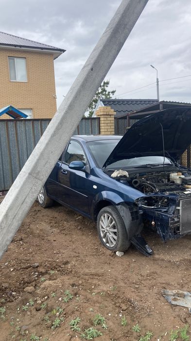 Продам машину шевроле лачетти