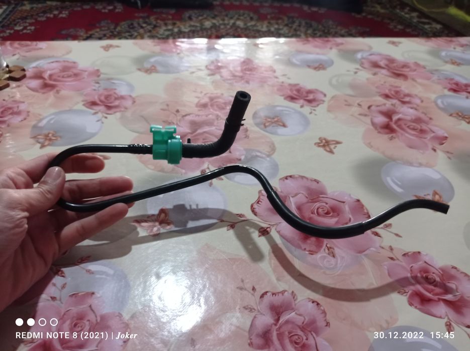 Benzanasos potrubkasi sotiladi