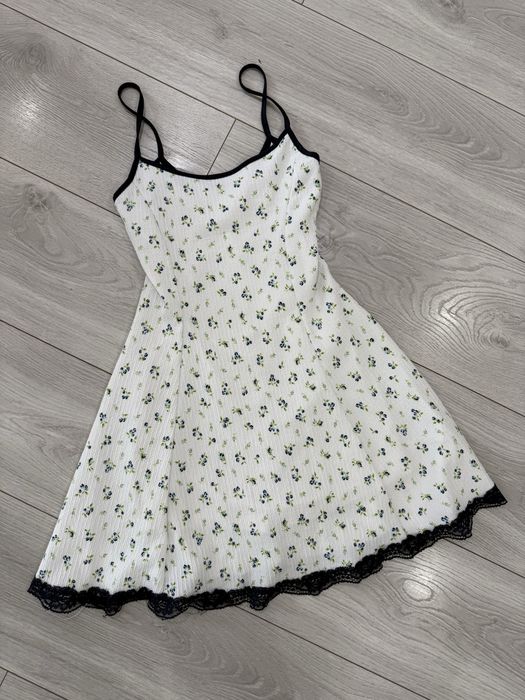 Рокля на Bershka