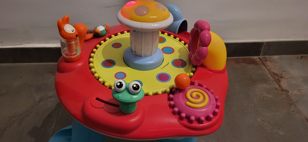 Masa activitati bebelusi