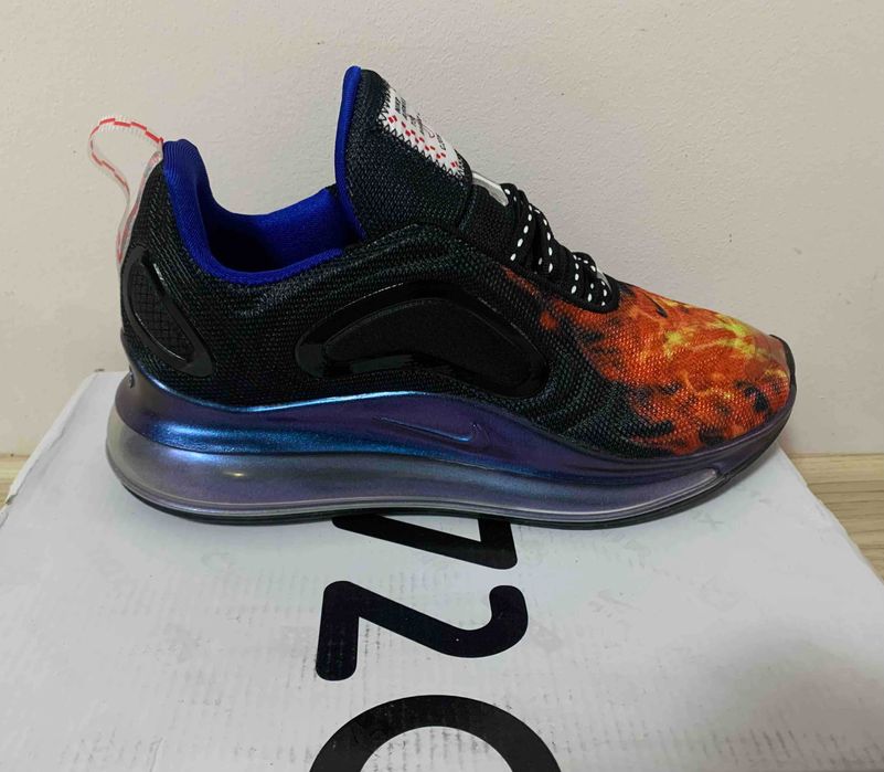Нови мъжки маратонки Nike Air Max 720 номер 42 с кутия