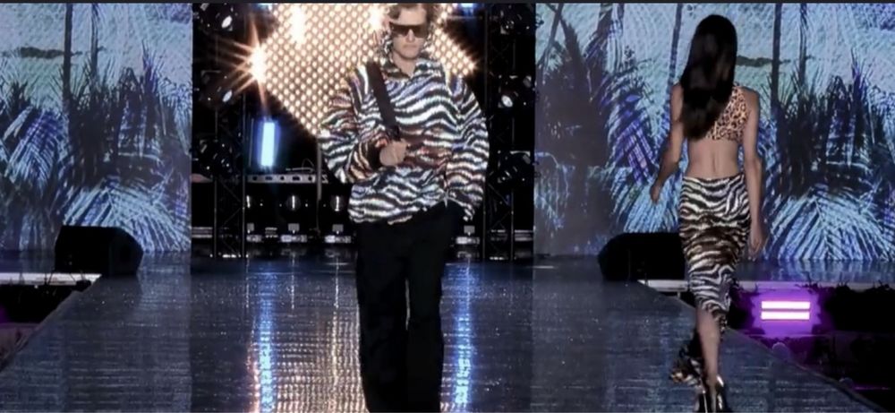 Суичър Just Cavalli