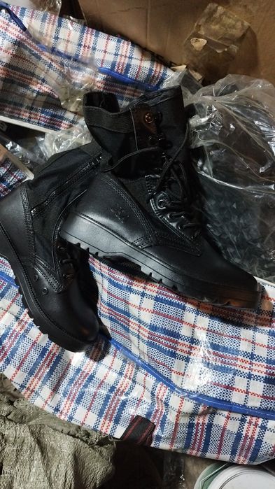 Продам спец обувь