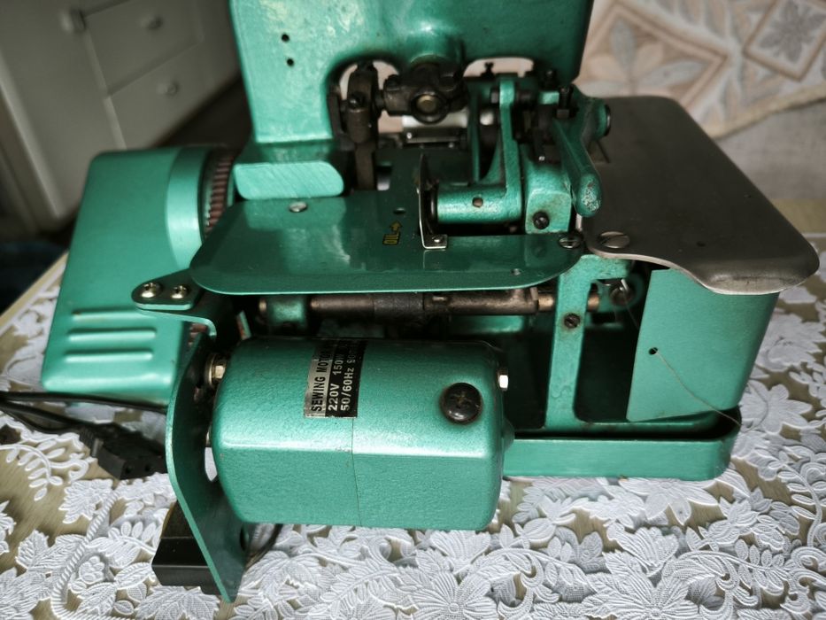 Оверлок бытовой GN1-1D