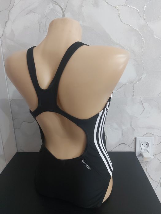 Спортивные купальники