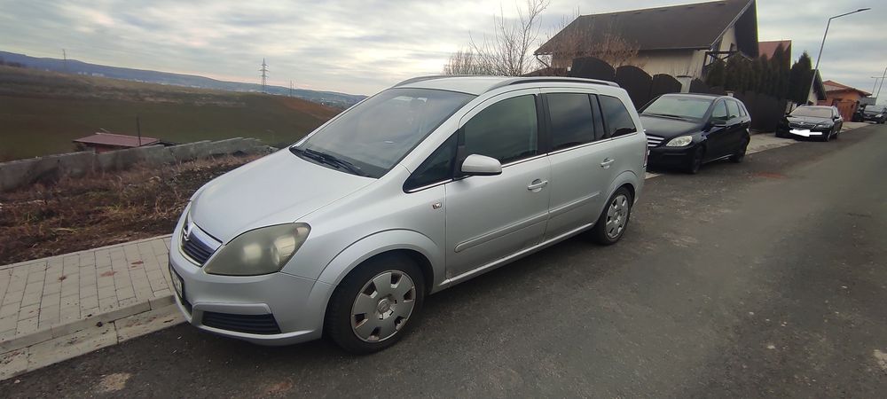 Vând Opel Zafira 2007 7 locuri