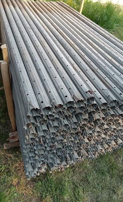 Spalieri din tabla zincata