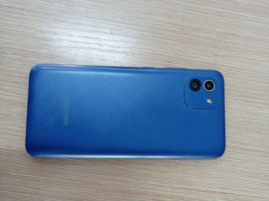 Samsung A03 rangi ko‘k