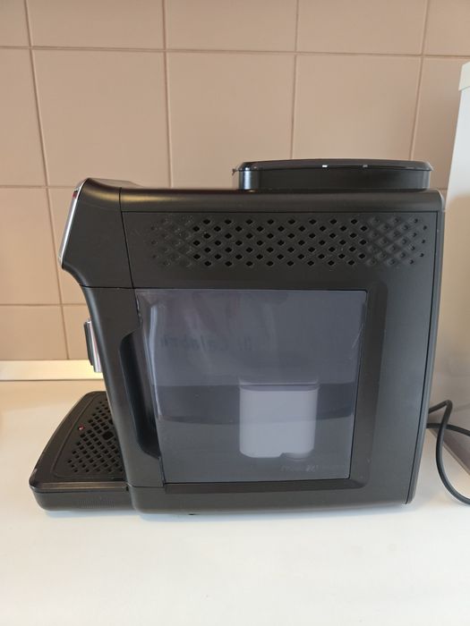 Espressor automat Philips EP2220/10 – Stare foarte bună