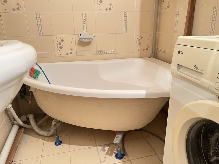 Ванна угловая бу