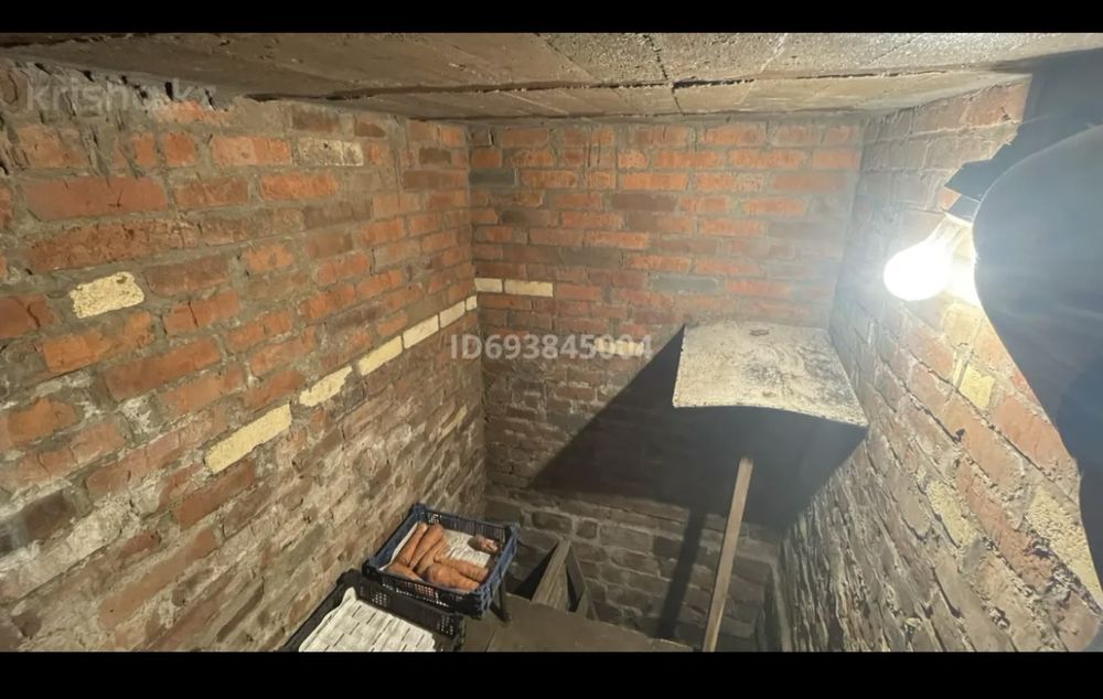 Продам гараж в 3 обществе