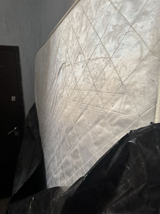 Матрац 2/1,80 продам