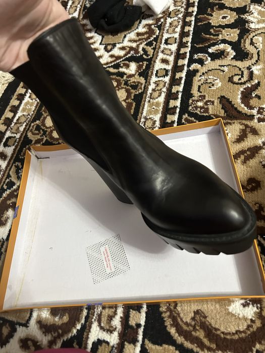 Продам обувь